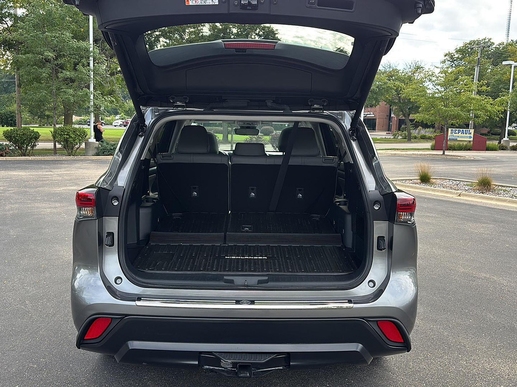 2025 Toyota Highlander Located at Smart Motors Toyota light-box-slides