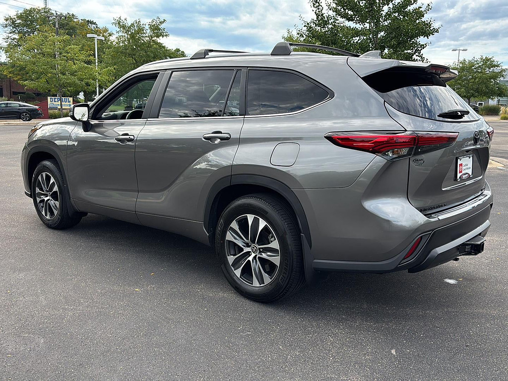 2025 Toyota Highlander Located at Smart Motors Toyota light-box-slides
