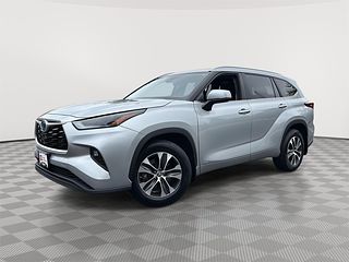 2023 Toyota Highlander Hybrid Located at Smart Motors Toyota Thumbnail - 2023 Toyota Highlander Hybrid