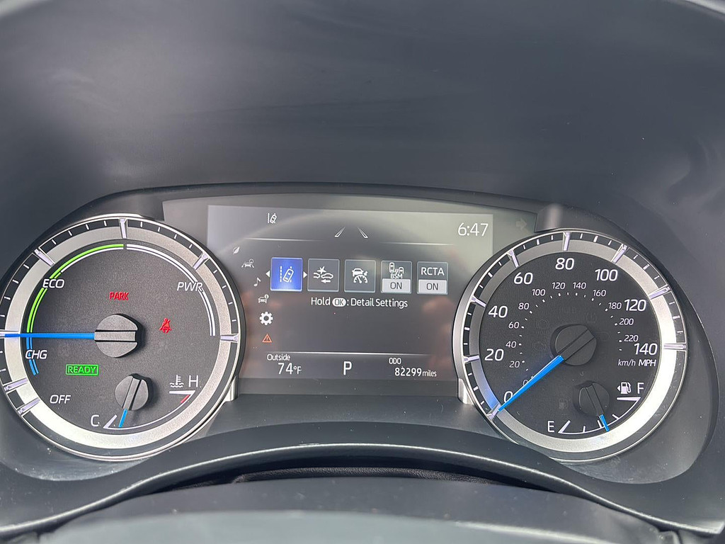 2023 Toyota Highlander Hybrid Located at Smart Motors Toyota light-box-slides