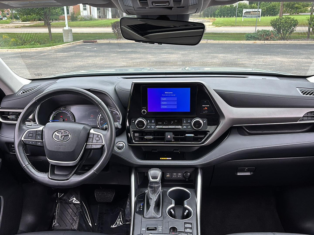 2023 Toyota Highlander Hybrid Located at Smart Motors Toyota light-box-slides