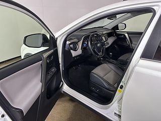 Thumbnail - 2015 Toyota Rav4