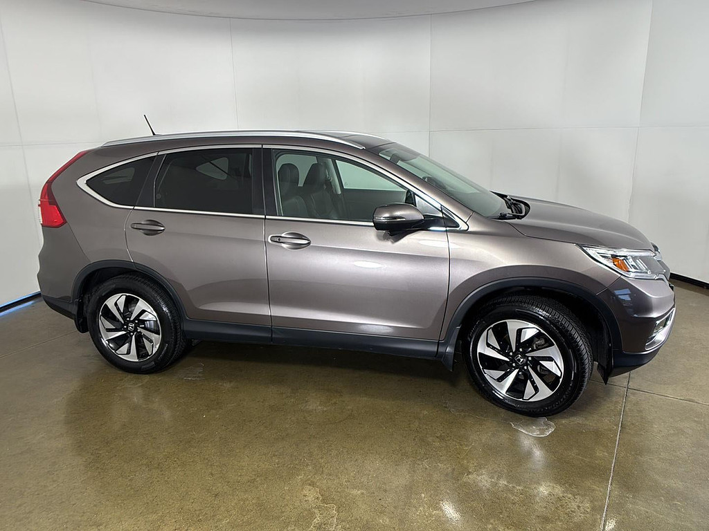 2016 Honda Cr-V Located at Smart Motors Toyota slide-image