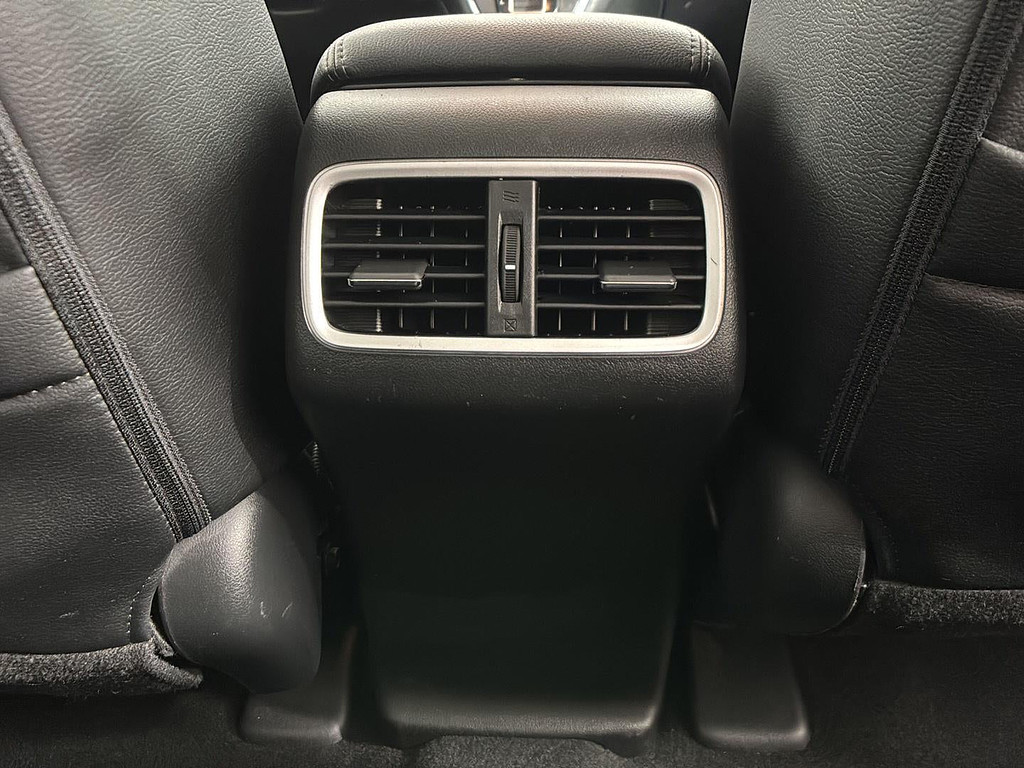 2016 Honda Cr-V Located at Smart Motors Toyota slide-image