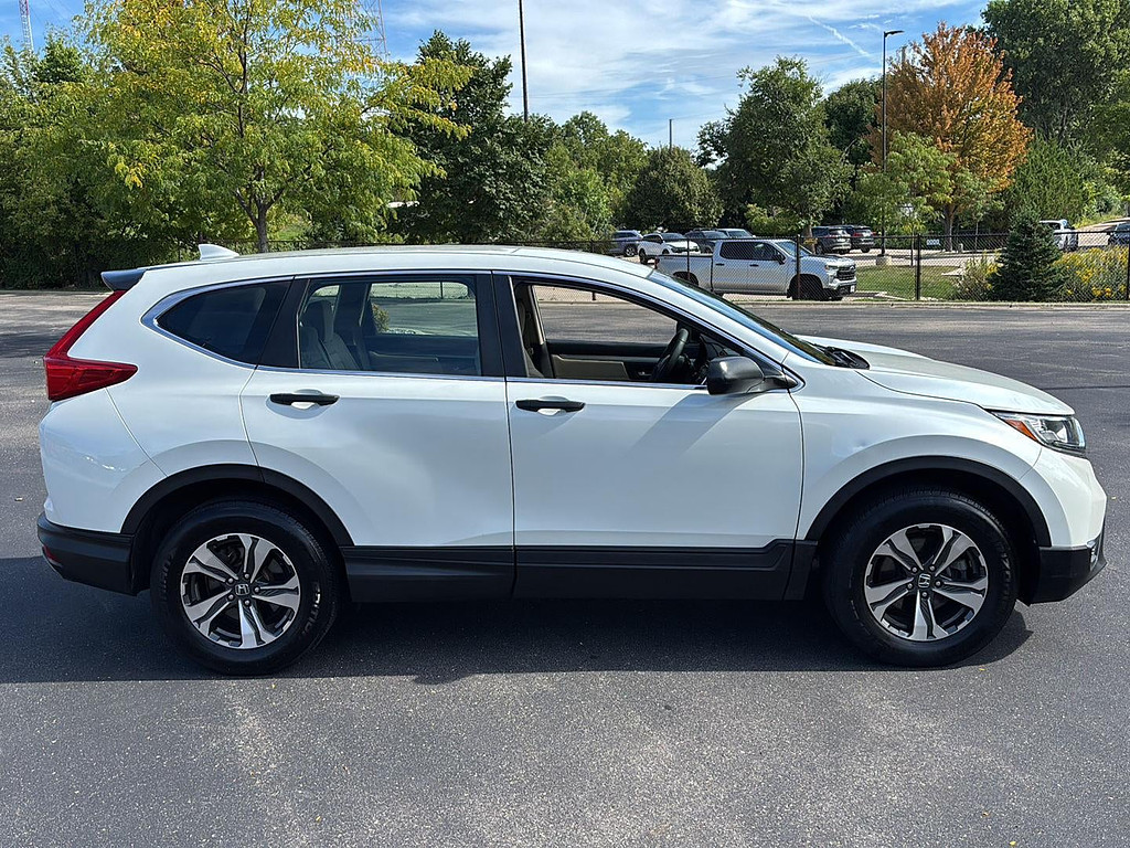 2018 Honda Cr-V Located at Smart Motors Toyota slide-image