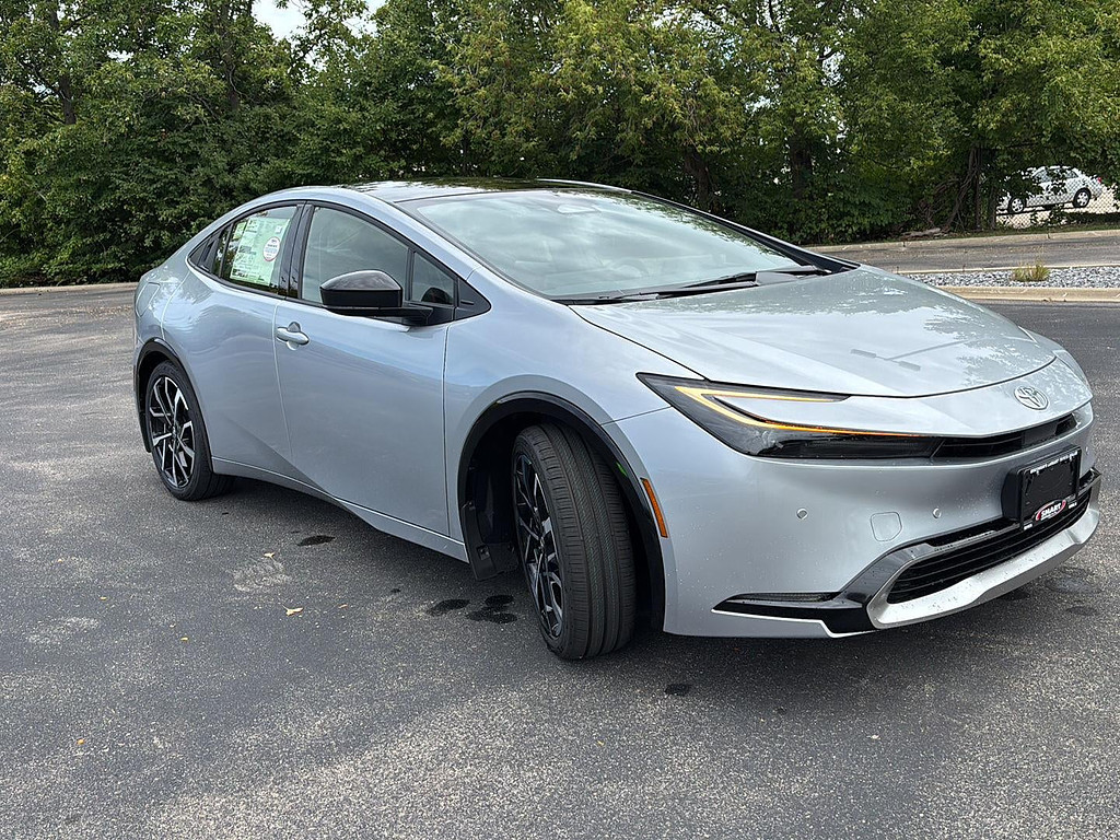 2027 Toyota Prius Plug-in Hybrid Located at Smart Motors Toyota slide-image