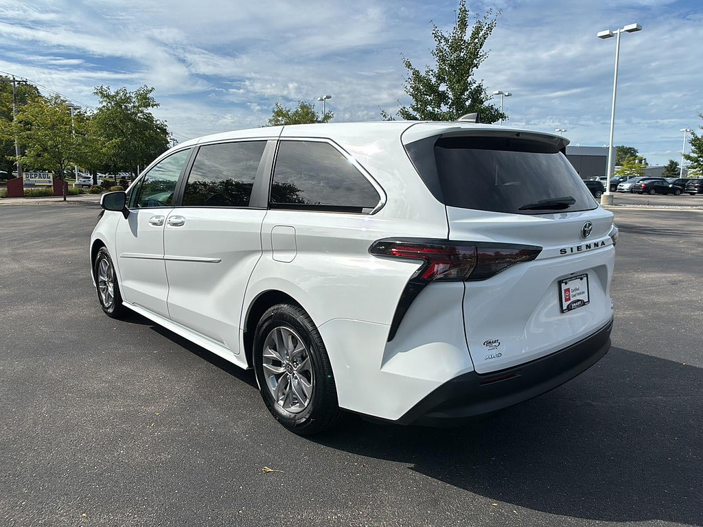 2024 Toyota Sienna Located at Smart Motors Toyota light-box-slides