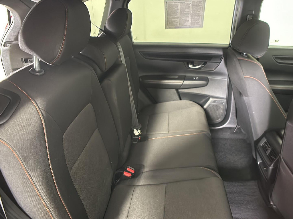 2025 Honda Cr-V Hybrid Located at Smart Motors Toyota slide-image