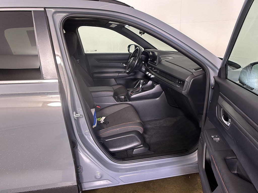 2025 Honda Cr-V Hybrid Located at Smart Motors Toyota light-box-slides