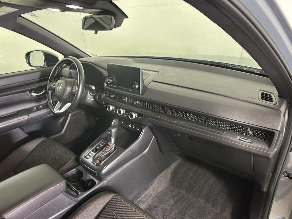 2025 Honda Cr-V Hybrid Located at Smart Motors Toyota light-box-slides