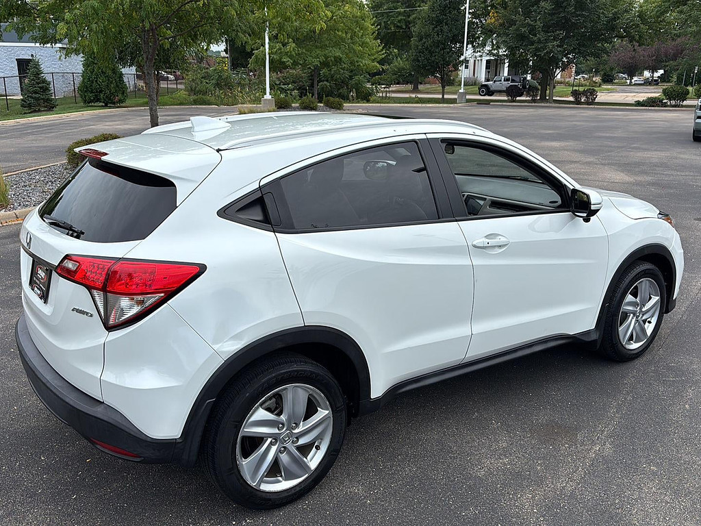 2019 Honda Hr-V Located at Smart Motors Toyota light-box-slides