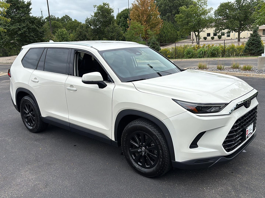 2024 Toyota Grand Highlander Located at Smart Motors Toyota light-box-slides