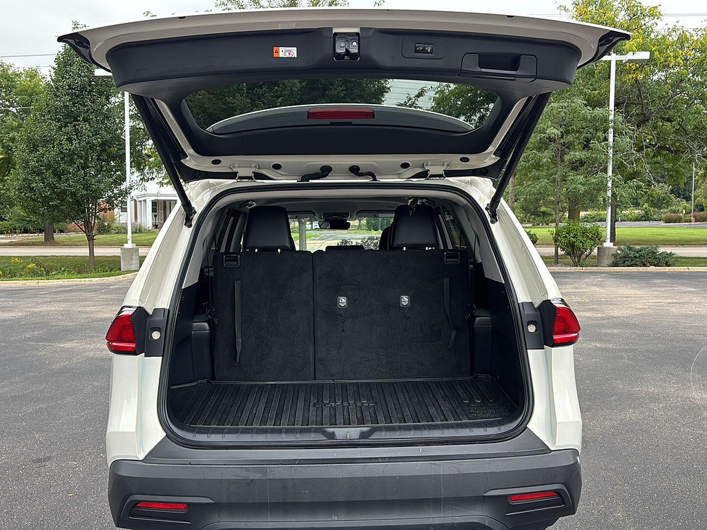 2024 Toyota Grand Highlander Located at Smart Motors Toyota light-box-slides