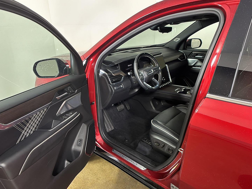 2025 GMC Acadia Located at Smart Motors Toyota light-box-slides