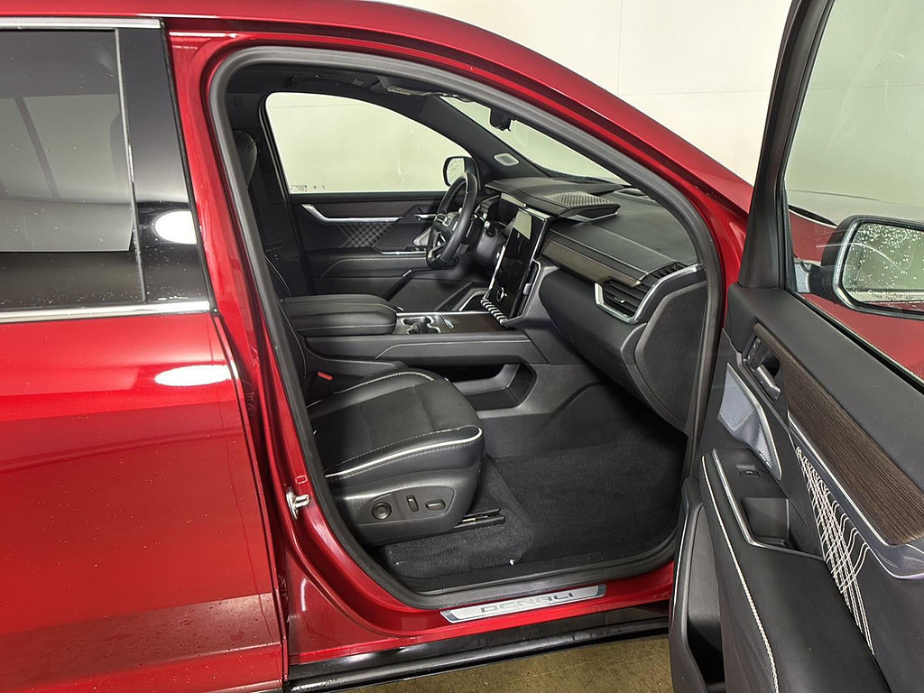2025 GMC Acadia Located at Smart Motors Toyota light-box-slides