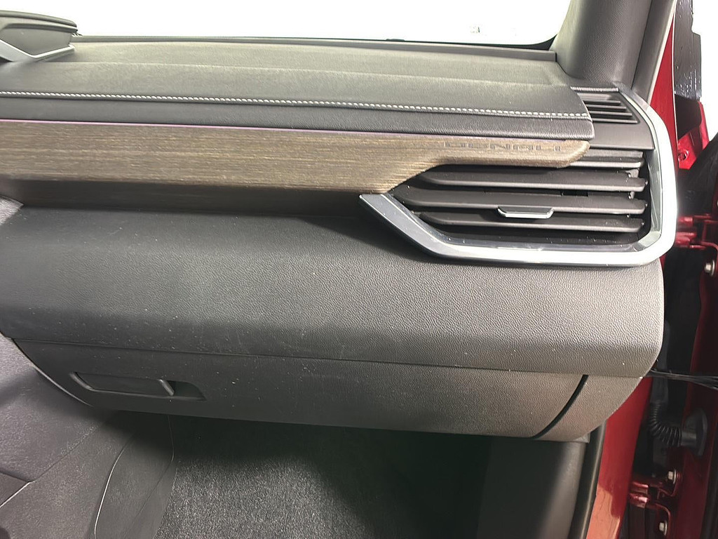 2025 GMC Acadia Located at Smart Motors Toyota slide-image