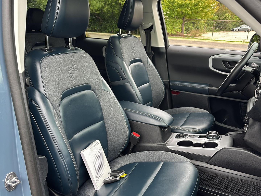 2024 Ford Bronco Sport Located at Smart Motors Toyota slide-image