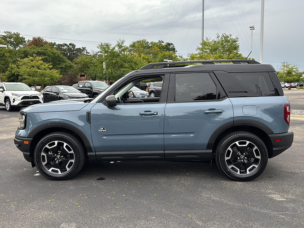 2024 Ford Bronco Sport Located at Smart Motors Toyota light-box-slides
