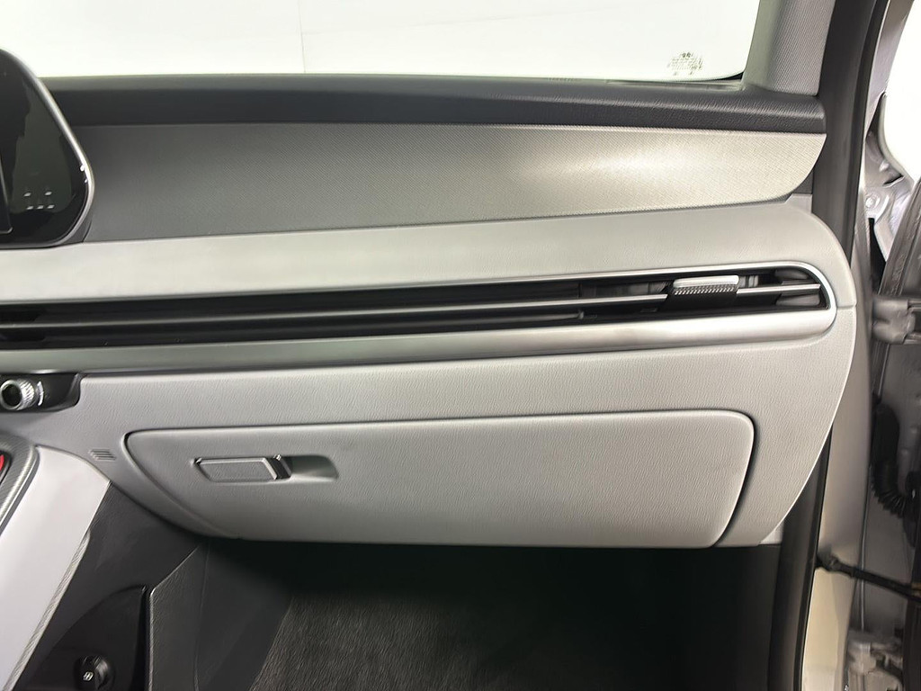 2025 Hyundai Palisade Located at Smart Motors Toyota light-box-slides