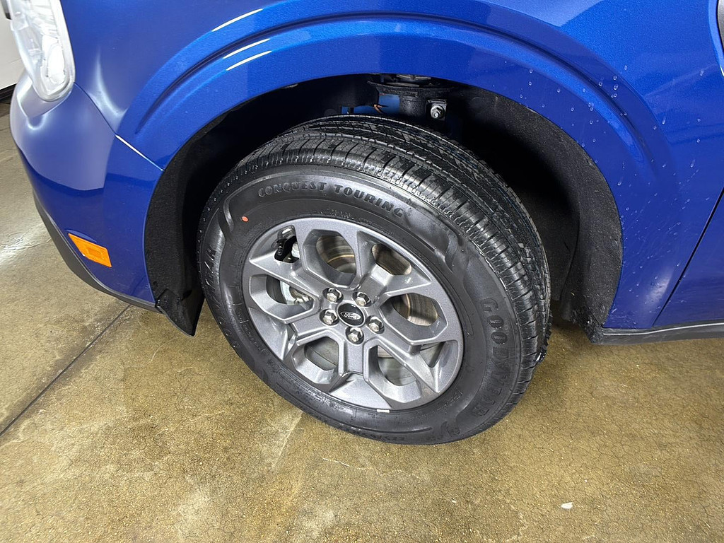 2023 Ford Maverick Located at Smart Motors Toyota slide-image