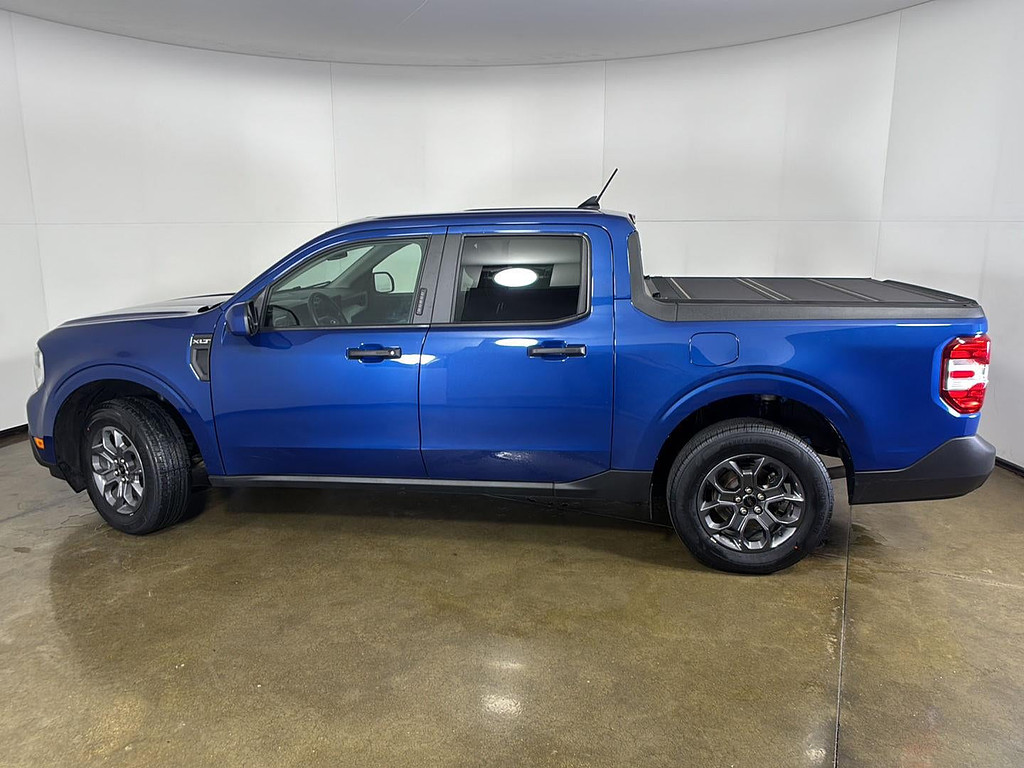 2023 Ford Maverick Located at Smart Motors Toyota slide-image