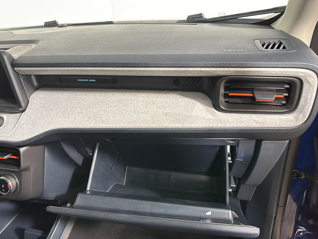 2023 Ford Maverick Located at Smart Motors Toyota light-box-slides