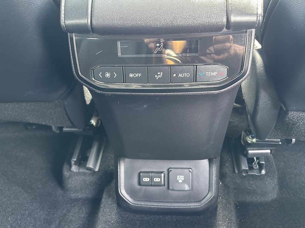 2024 Toyota Highlander Located at Smart Motors Toyota light-box-slides