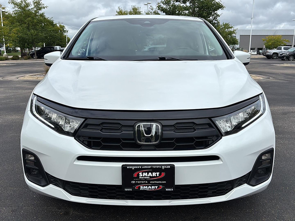 2026 Honda Odyssey Located at Smart Motors Toyota light-box-slides
