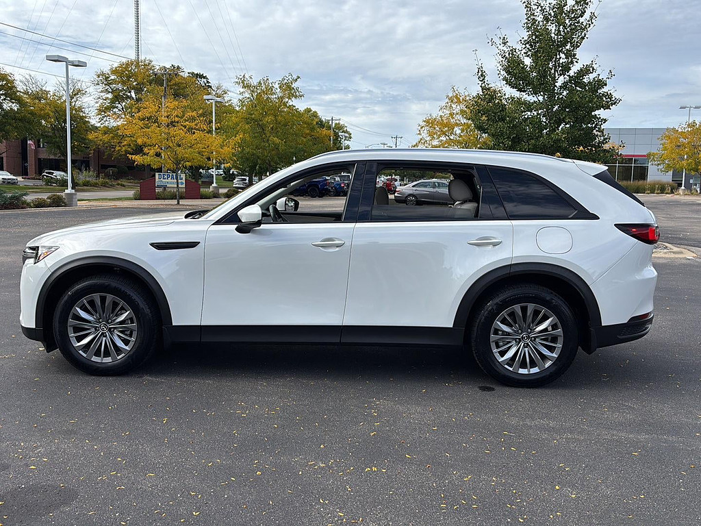 2024 Mazda Mazda CX-90 Located at Smart Motors Toyota light-box-slides