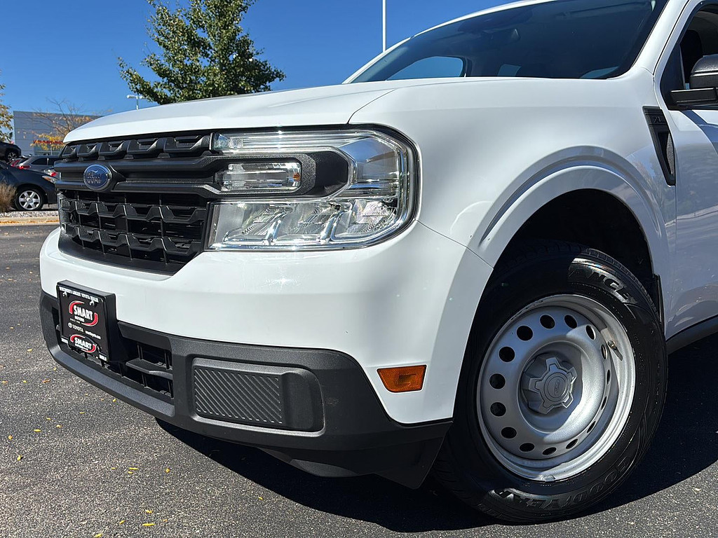 2024 Ford Maverick Located at Smart Motors Toyota slide-image