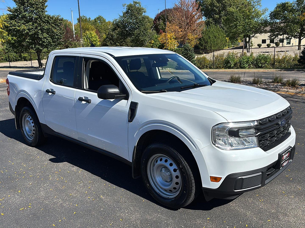 2024 Ford Maverick Located at Smart Motors Toyota light-box-slides