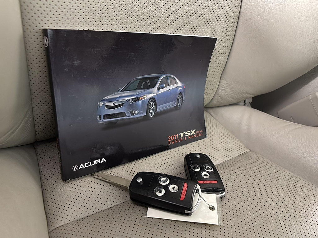 2011 Acura TSX Located at Smart Motors Toyota slide-image