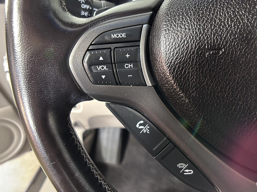 2011 Acura TSX Located at Smart Motors Toyota slide-image