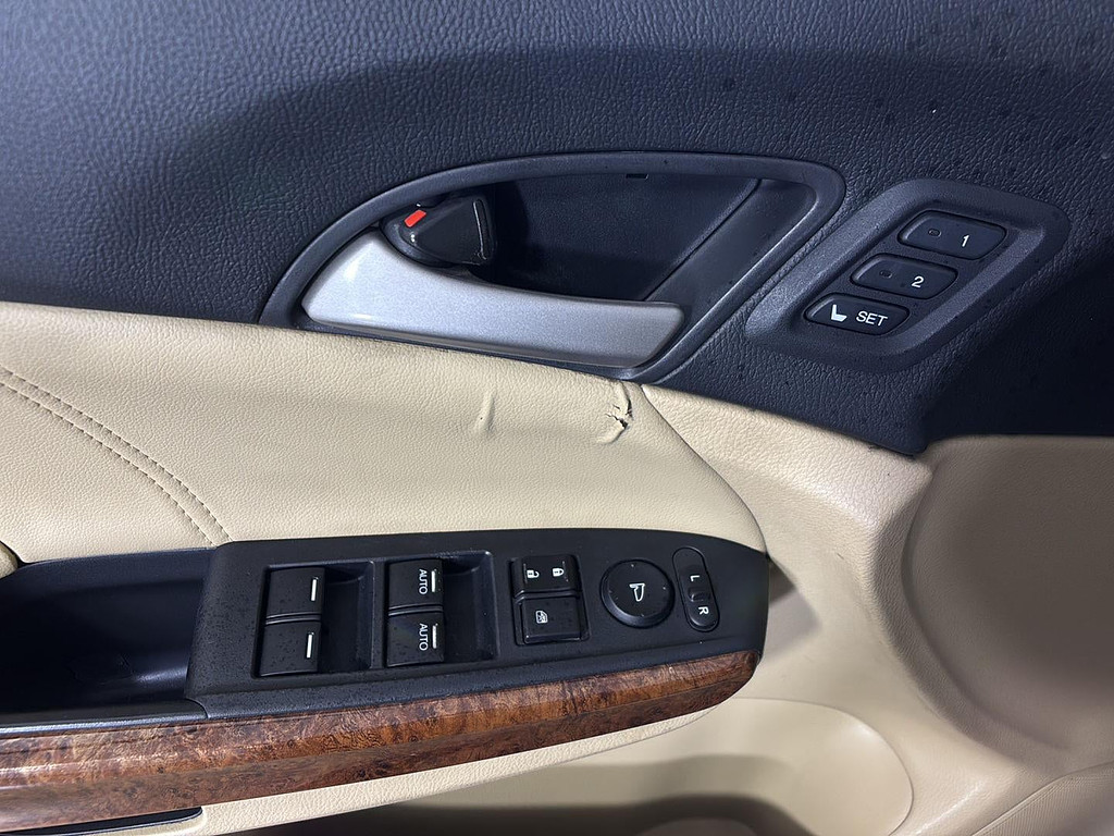 2012 Honda Accord Sedan Located at Smart Motors Toyota slide-image