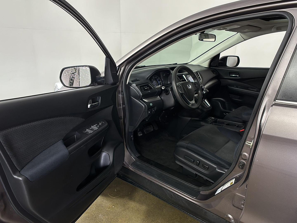 2016 Honda CR-V Located at Smart Motors Toyota slide-image