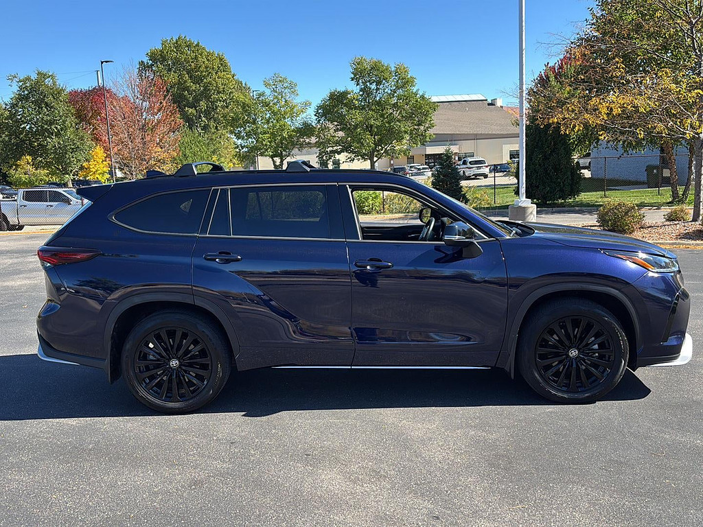 2026 Toyota Highlander Located at Smart Motors Toyota light-box-slides