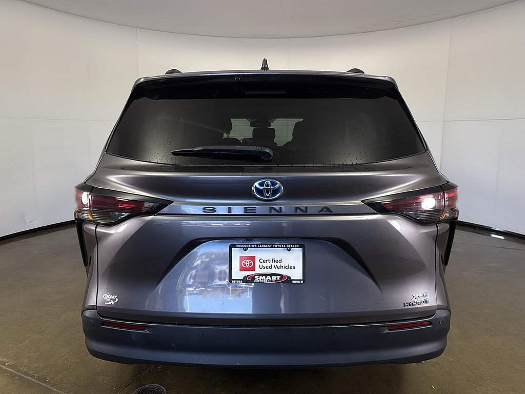 2024 Toyota Sienna Located at Smart Motors Toyota slide-image
