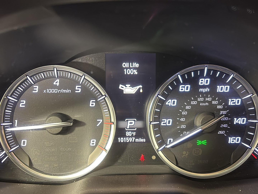 2018 Acura MDX Located at Smart Motors Toyota light-box-slides