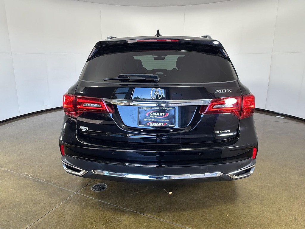 2018 Acura MDX Located at Smart Motors Toyota light-box-slides