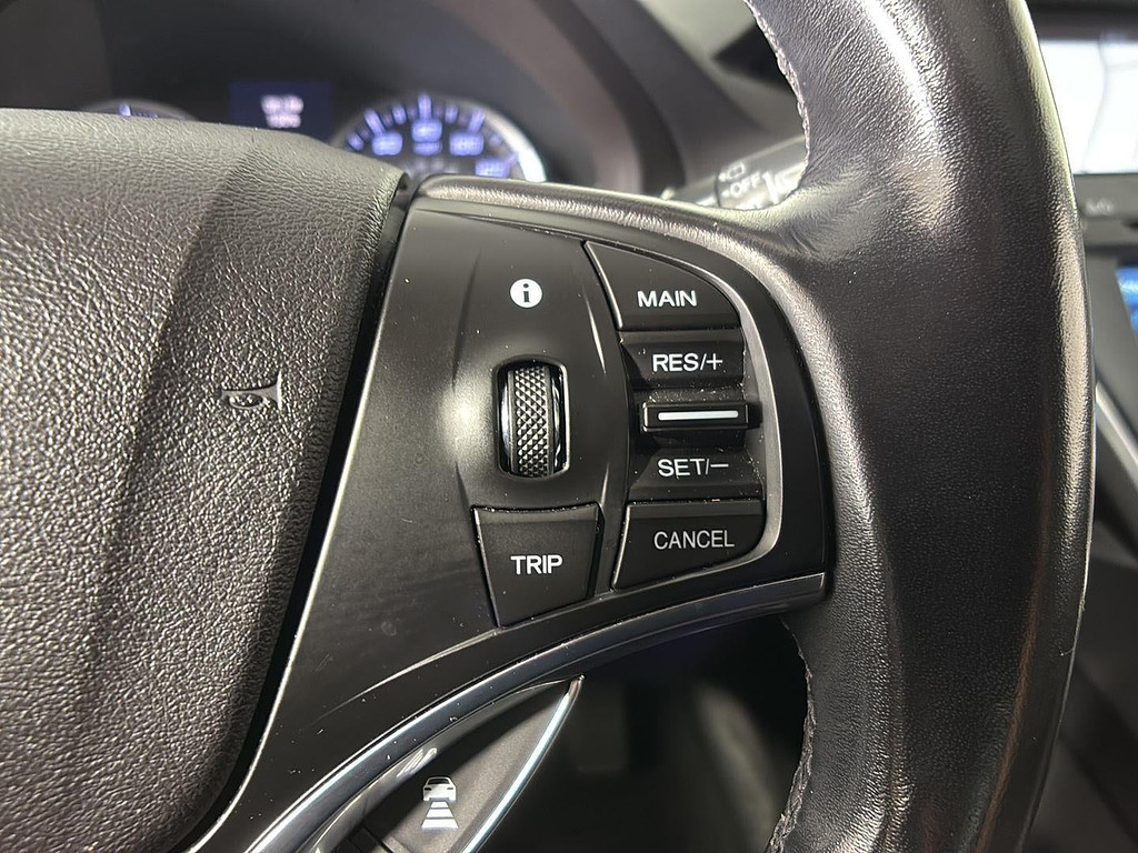 2018 Acura MDX Located at Smart Motors Toyota light-box-slides