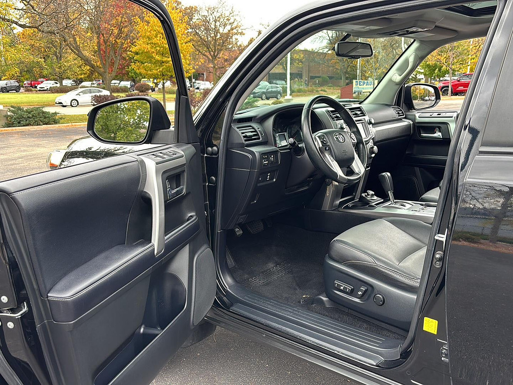 2018 Toyota 4Runner Located at Smart Motors Toyota light-box-slides