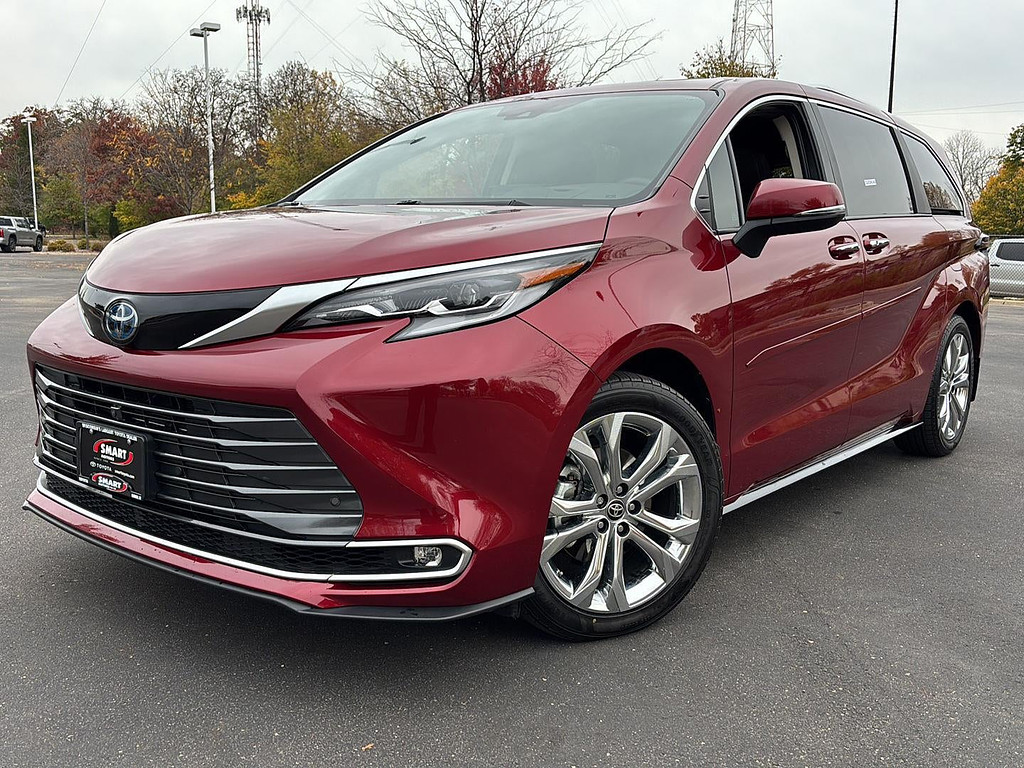 2023 Toyota Sienna Located at Smart Motors Toyota slide-image
