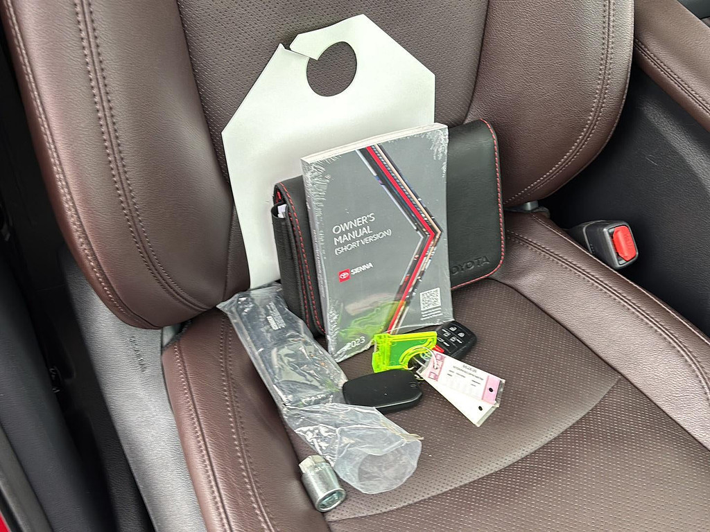 2023 Toyota Sienna Located at Smart Motors Toyota light-box-slides