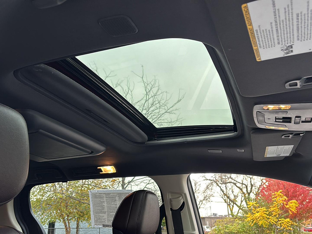 2023 Toyota Sienna Located at Smart Motors Toyota slide-image
