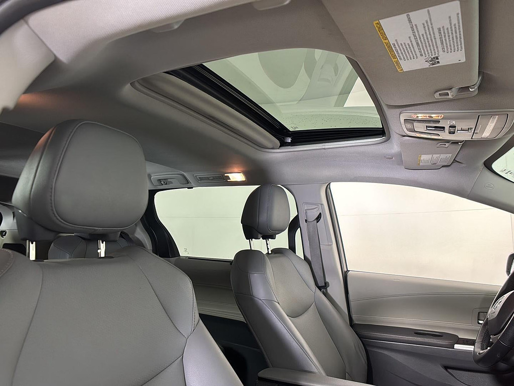 2021 Toyota Sienna Located at Smart Motors Toyota light-box-slides