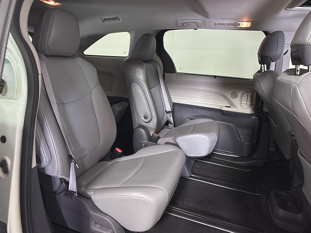 2021 Toyota Sienna Located at Smart Motors Toyota light-box-slides