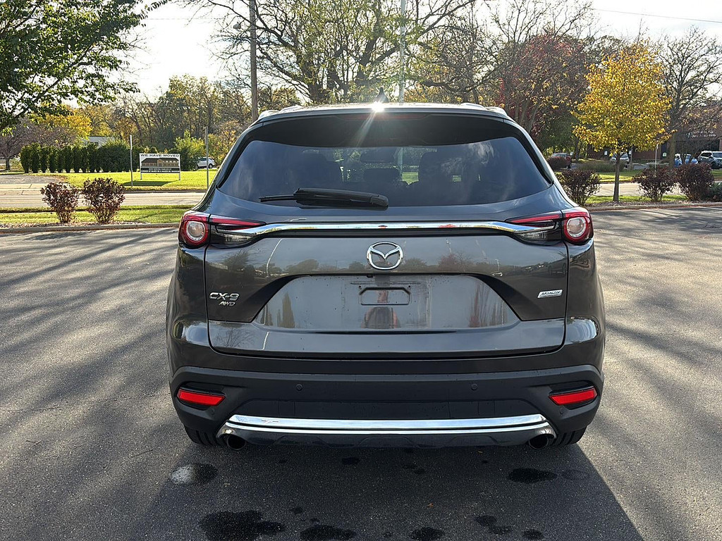 2018 Mazda Mazda CX-9 Located at Smart Motors Toyota slide-image