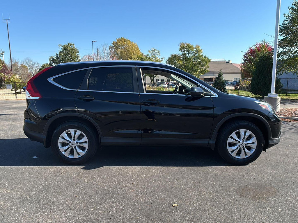 2013 Honda CR-V Located at Smart Motors Toyota light-box-slides