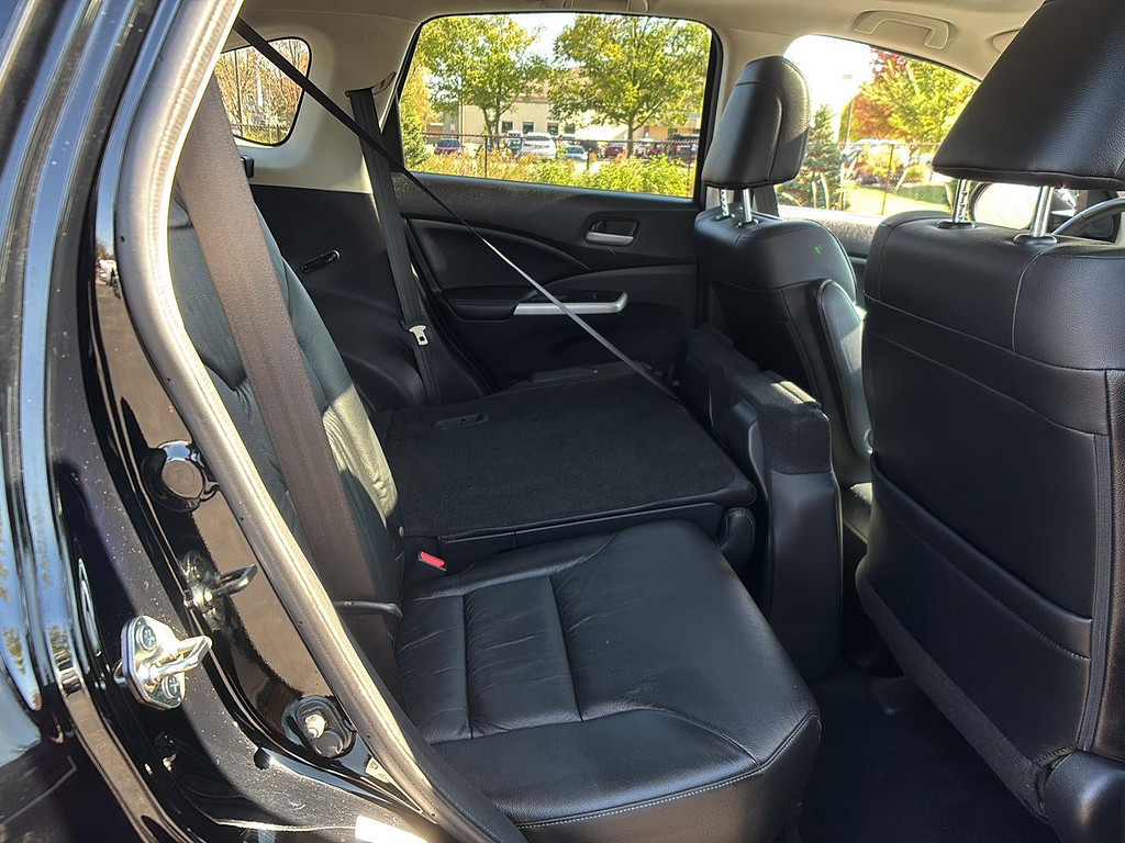 2013 Honda CR-V Located at Smart Motors Toyota slide-image