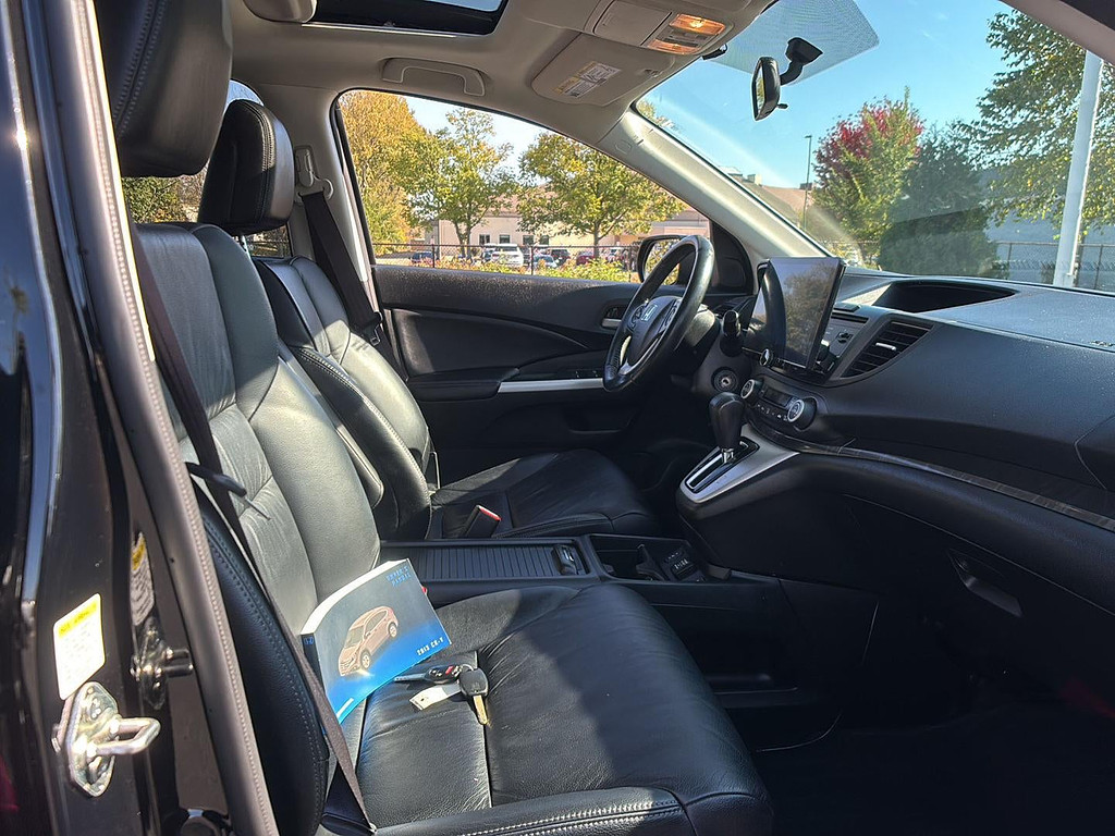2013 Honda CR-V Located at Smart Motors Toyota slide-image